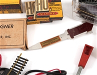 HO GAUGE MODEL TRAIN TRACKS & TRANSFORMERS
