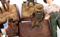 MILITARY USMC MODEL FIGURINES - LOT OF 12