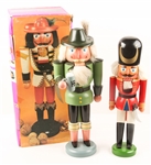 20TH C. WOODEN GERMAN NUTCRACKERS 