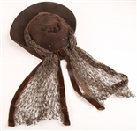 20TH C. WOMEN'S FUR & SYNTHETIC FUR HATS & STOLES