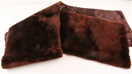 20TH C. WOMEN'S FUR & SYNTHETIC FUR HATS & STOLES