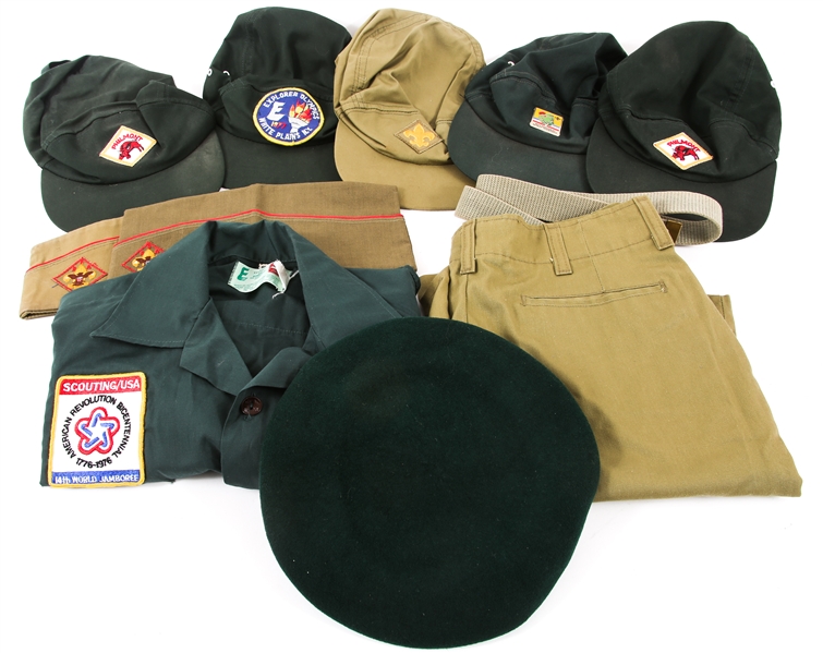 20TH C. BOY SCOUTS OF AMERICA UNIFORM, HATS & BELT