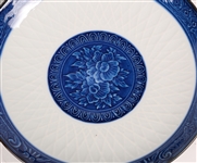 MODERN JAPANESE PORCELAIN BOWL AND SAUCES 