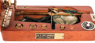 H. KOHLBUSCH POCKET SCALE SET IN WOODEN CASE