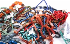 MIXED SEMI-PRECIOUS STONE BEADS & LOOSE STONES