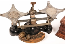 TABLE TOP SCALES AND WEIGHTS LOT OF 5