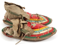 LATE 19TH C. NATIVE AMERICAN QUILLWORK MOCCASINS 