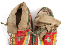 LATE 19TH C. NATIVE AMERICAN QUILLWORK MOCCASINS 