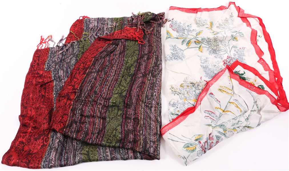SILK LONG SCARF AND POLYESTER SQUARE SCARF