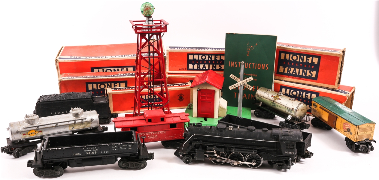 LIONEL MODEL TRAIN O27 GA CARS, TRACKS, & ACCESSORIES 