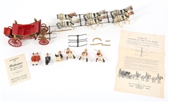 BRITAINS HISTORICAL SERIES HORSE & CARRIAGE SET 9402