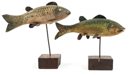 FOLK ART FISH CARVINGS & FISH STATUETTES LOT OF 6