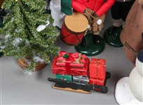 BYERS' CHOICE LTD CHRISTMAS FIGURINES & ACCESSORIES