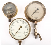 EARLY 20TH C. BRASS PRESSURE GAUGES 