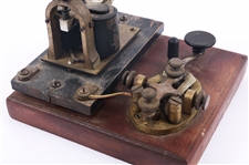 WESTERN ELECTRIC MORSE KEY & TELEGRAPH SOUNDER