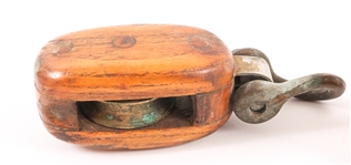 20TH C. BLOCK AND TACKLE PULLIES & BRASS SHIP PLAQUES