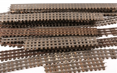 LIONEL & MORE O GAUGE WOOD/METAL MODEL TRAIN TRACKS