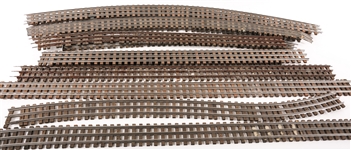 LIONEL & MORE O GAUGE WOOD/METAL MODEL TRAIN TRACKS