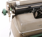 MID CENTURY REMINGTON RAND STANDARD TYPEWRITER 