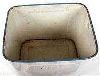 20TH CENTURY KITCHEN WARE LOT OF 2