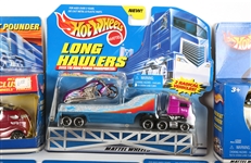 HOT WHEELS PAVEMENT POUNDERS & LONG HAULERS LOT OF 5