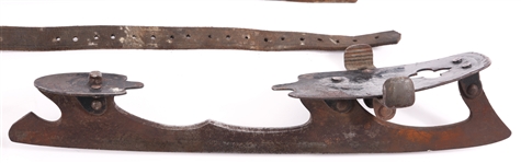 19TH C. E.G. STONES & CO. ICE SKATES