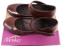 WOMEN'S DANSKO SHOES 2 PAIRS