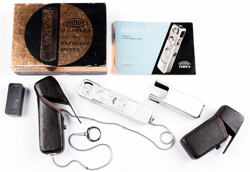 MID 20TH C. MINOX B SUBMINIATURE CAMERA 