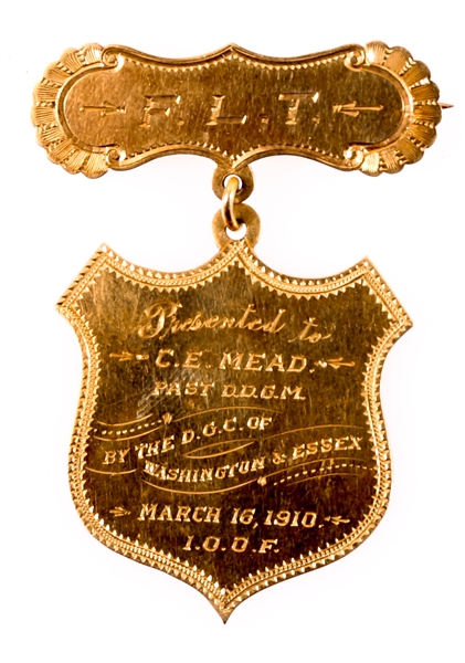 INDEPENDENT ORDER OF ODD FELLOWS 14K GOLD MEDAL BADGE