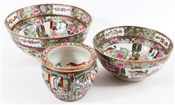CHINESE ROSE MEDALLION PORCELAIN BOWLS - LOT OF 3