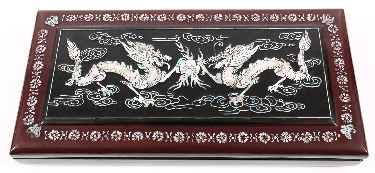 CHINESE LACQUERWARE SMOKING BOX 