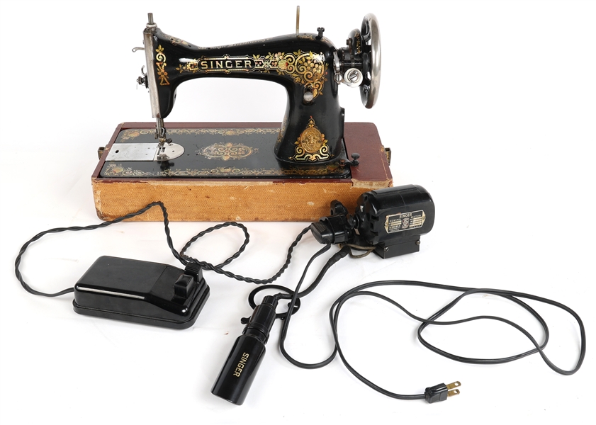 1910s SINGER SEWING MACHINE WITH CASE & MOTOR