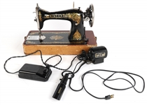 1910s SINGER SEWING MACHINE WITH CASE & MOTOR