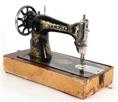 1910's SINGER SEWING MACHINE WITH CASE & MOTOR
