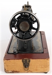 1910's SINGER SEWING MACHINE WITH CASE & MOTOR