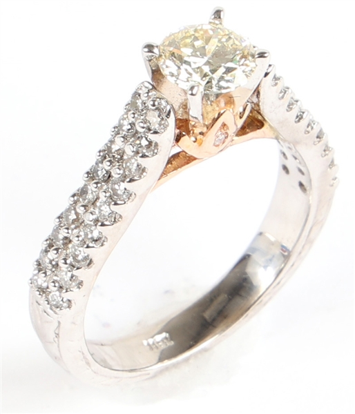 18K WHITE GOLD 1.35 CTW DIAMOND ENGAGEMENT RING
