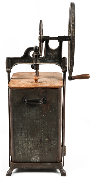 DAZEY CO. METAL BUTTER CHURN - 4 GALLON SIZE