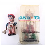 NOVELTY COLLECTIBLE TOYS - FOSSIL TIN NEWS BOY & BK BOBBLEHEAD