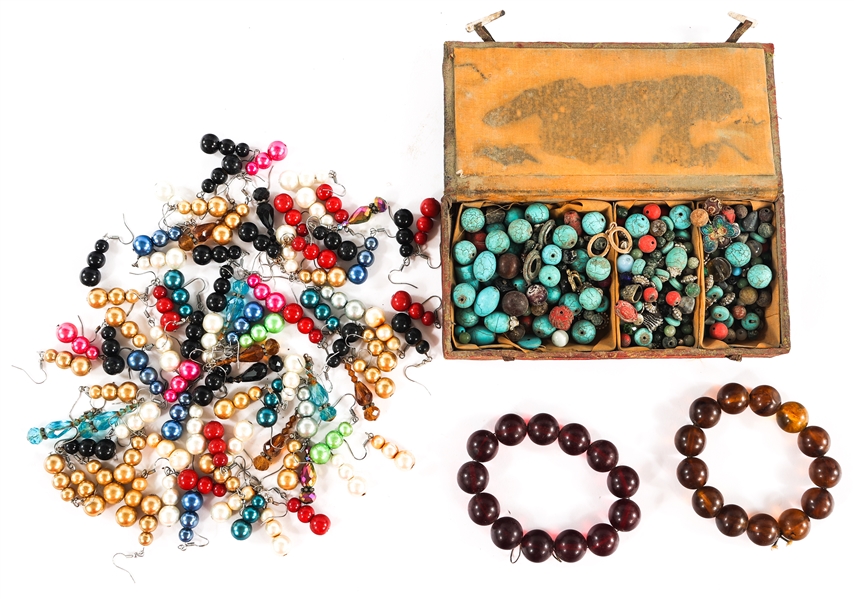 BEADED COSTUME JEWELRY EARRINGS & BRACELETS