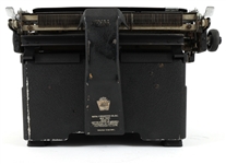 LATE 1930s ROYAL MAGIC MARGIN TYPEWRITER