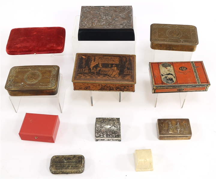 COLLECTION OF DECORATIVE BOXES