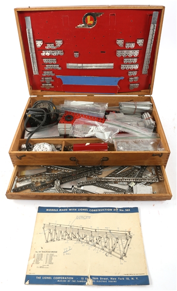 LIONEL CONSTRUCTION KITS - LOT OF TWO