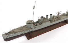 USS McCORMICK DESTROYER MODEL SHIP