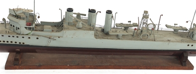 USS McCORMICK DESTROYER MODEL SHIP