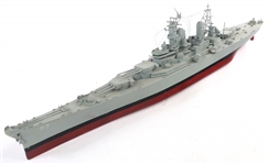 USS MISSOURI BATTLESHIP MODEL
