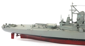 USS MISSOURI BATTLESHIP MODEL