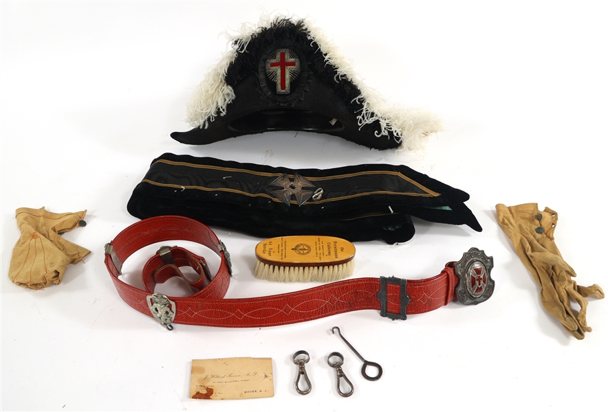 MASONIC HAT AND ACCESSORIES 