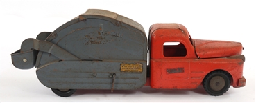 MODEL TRAIN CARS, BRITAINS FIGURINES, & TIN DUMP TRUCK