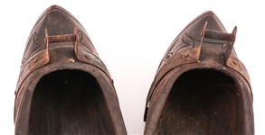 CARVED WOODEN STIRRUPS 