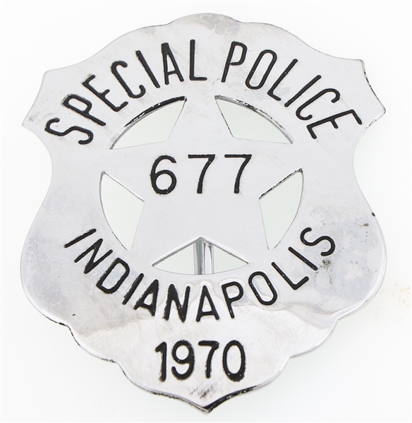 1970 INDIANAPOLIS SPECIAL POLICE BADGE NO. 677